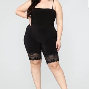 *FIRM PRICE* Everly Lace Hem Biker Shorts